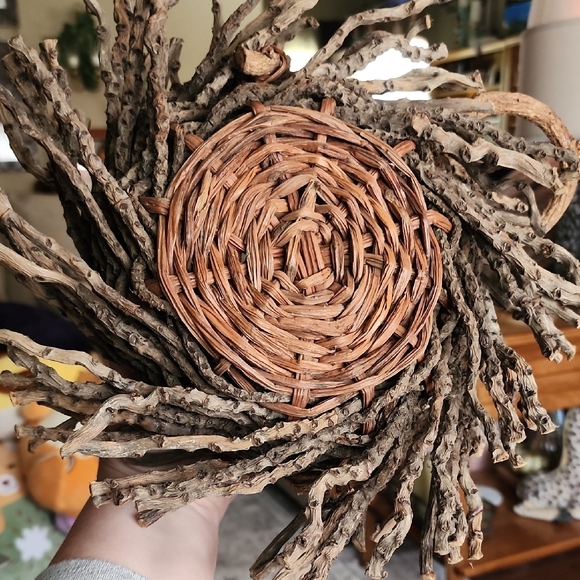 Vintage Handmade Rustic Bird's Nest Twig Decorative Basket With Twisted Handle - Picture 5 of 11